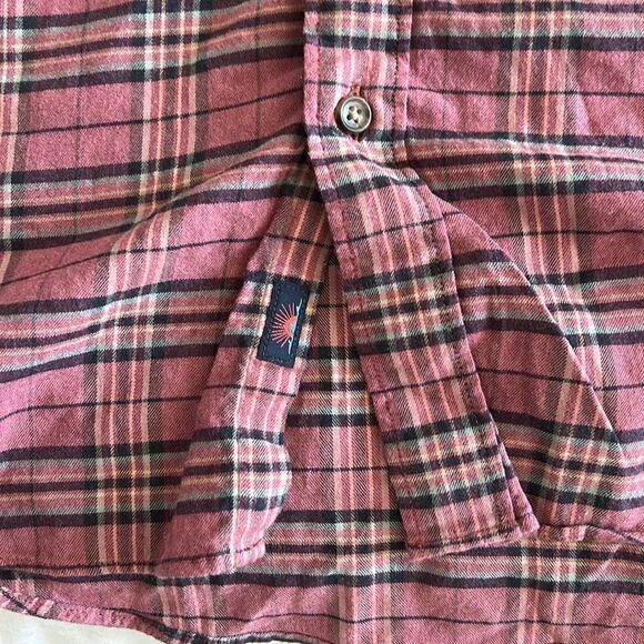 NEW Faherty The Movement Featherweight Flannel Size Small - Picture 10 of 11